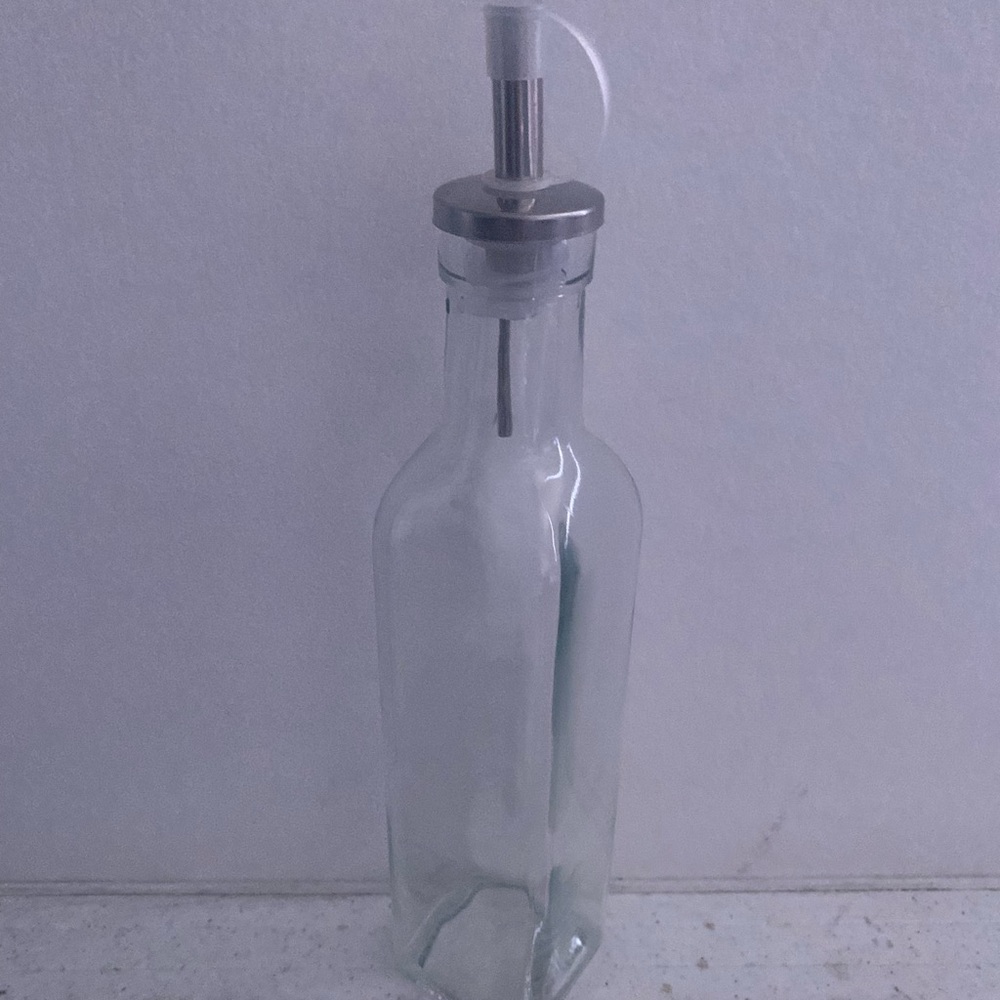 OLIVE OIL BOTTLE